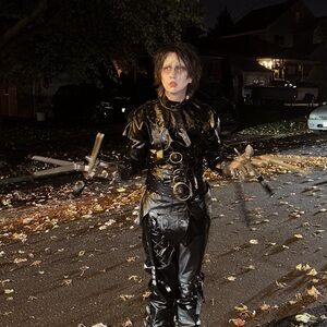 Authentic Edward Scissorhands Costume ✂️